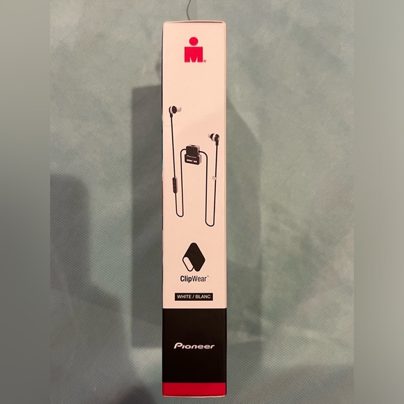 Pioneer Ironman IM5 Wireless Sports Earphones - Picture 4 of 6